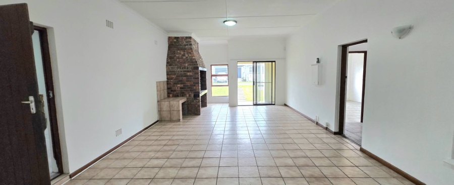 3 Bedroom Property for Sale in Franskraal Western Cape